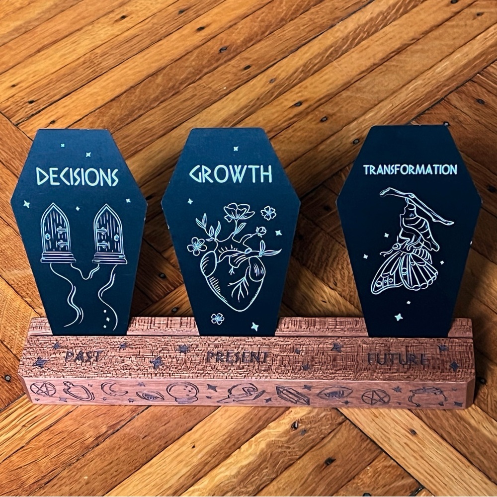 ⭐️SET OF 2⭐️ Inspirational Oracle Card Decks + Carved Wooden Holder - Picture 4 of 4